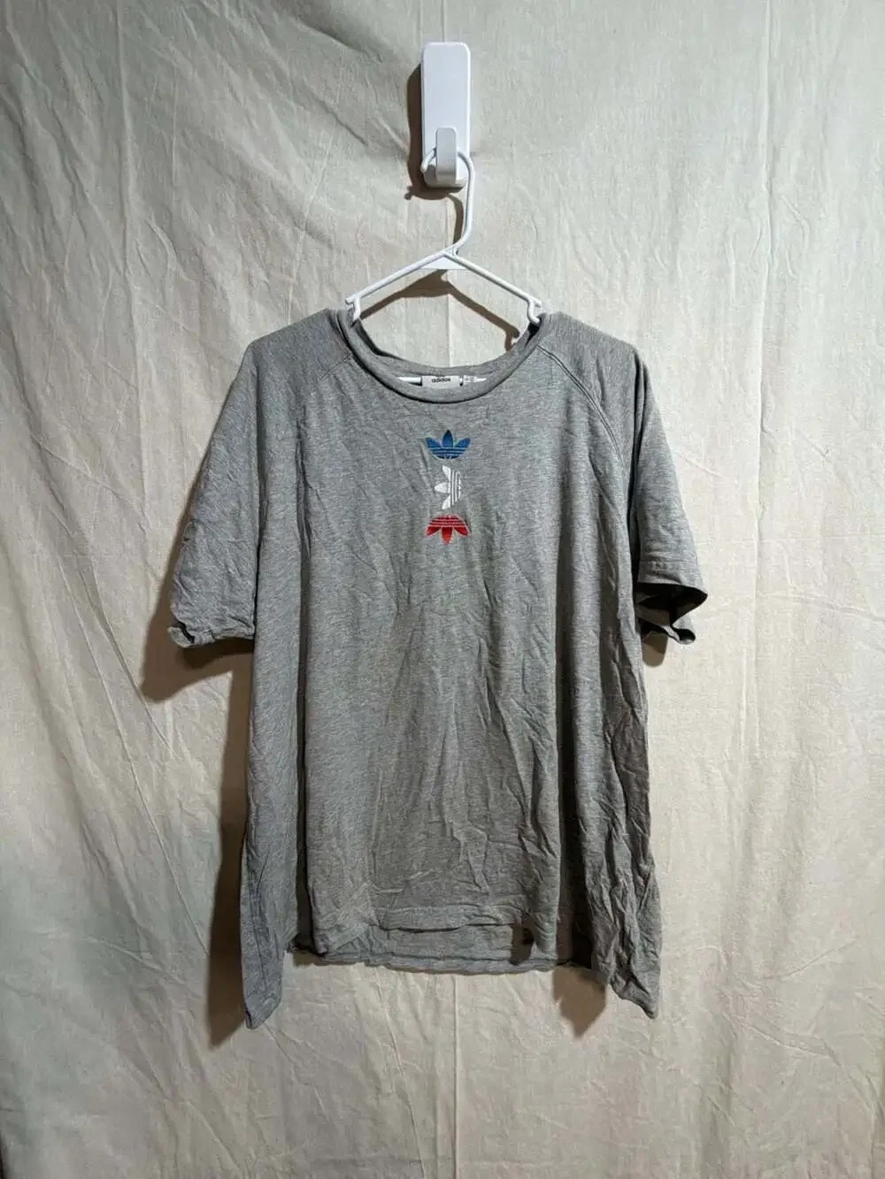 Adidas Originals Trefoil Logo Graphic T-Shirt Grey